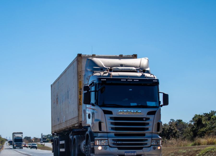 Road Feeder Service (RFS)